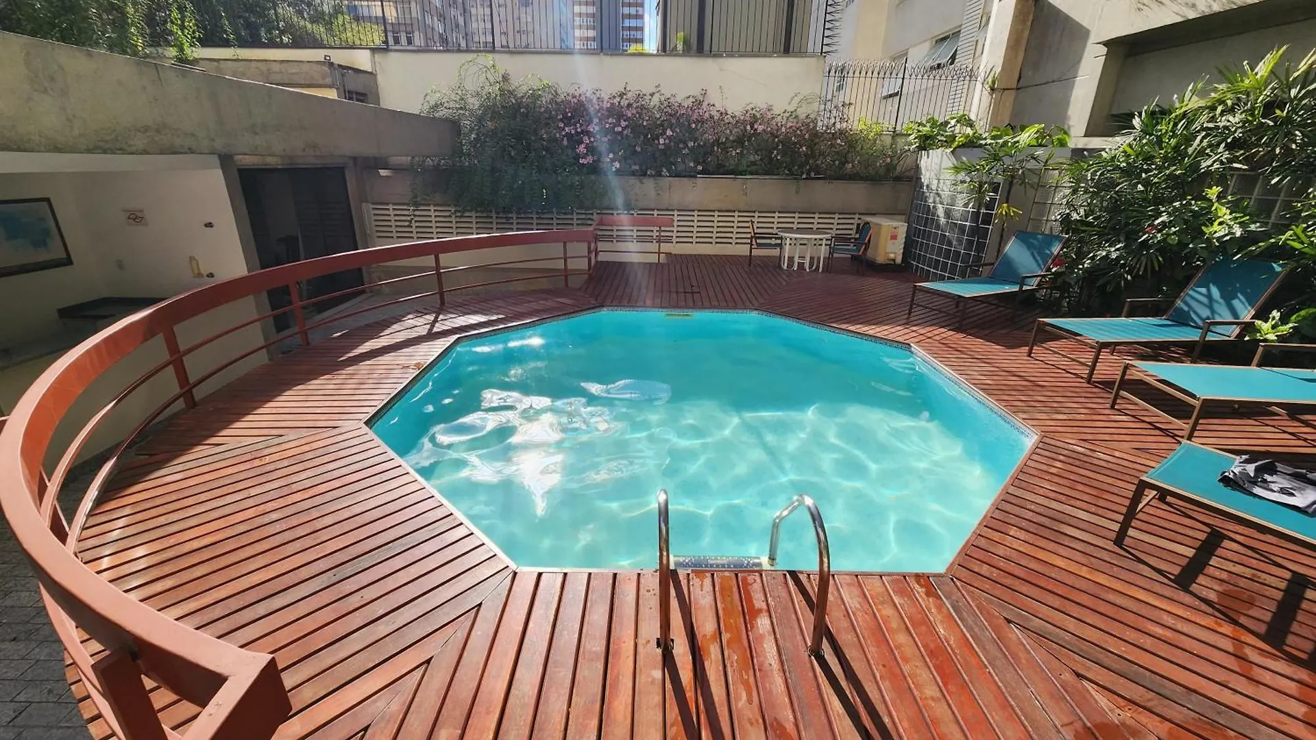 Lorena Residence - Cozy Flat With Balcony 상파울루 아파트