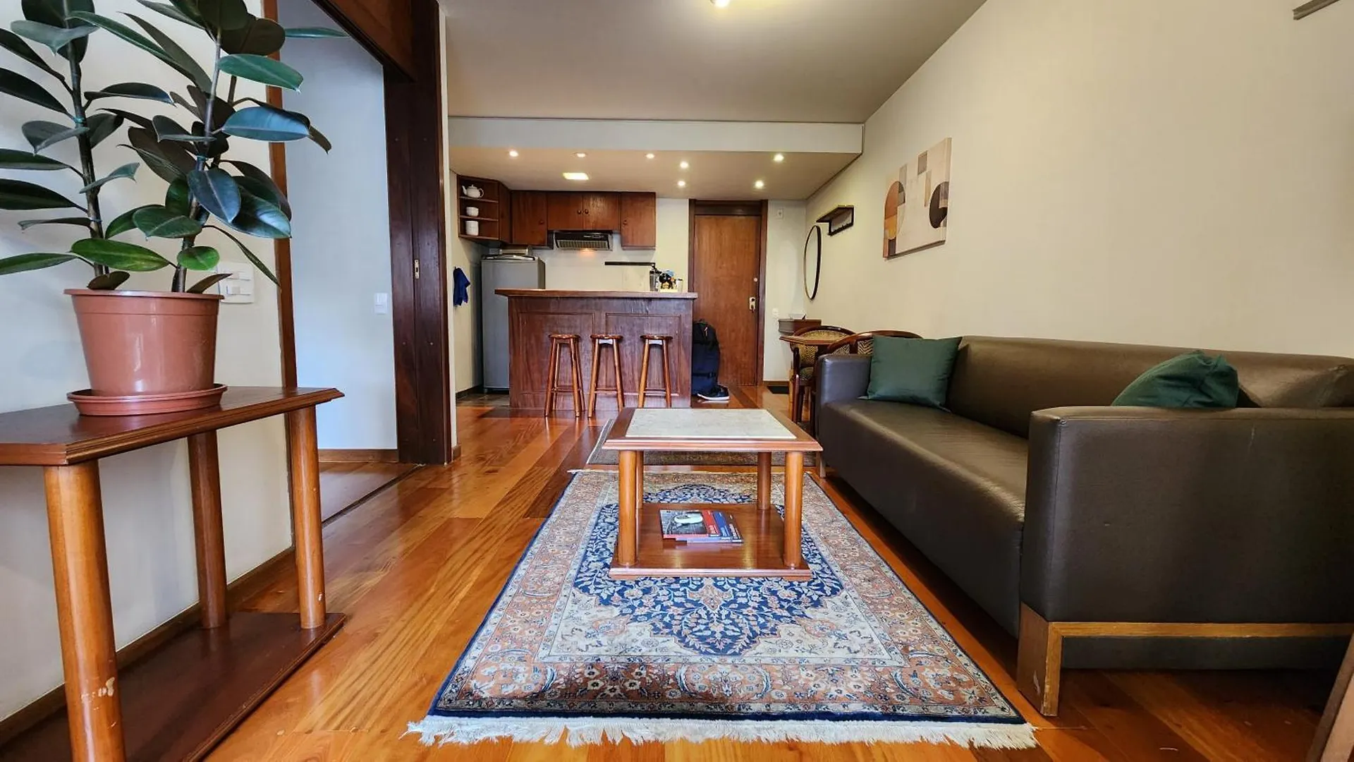 아파트 Lorena Residence - Cozy Flat With Balcony 상파울루
