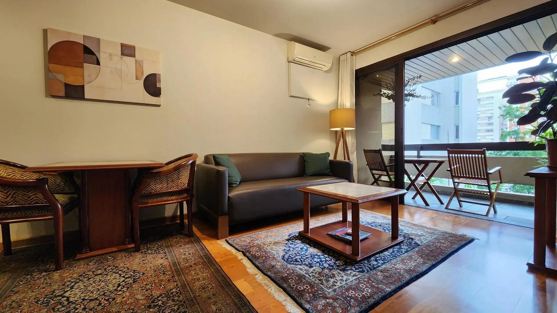 Lorena Residence - Cozy Flat With Balcony 상파울루 0*,